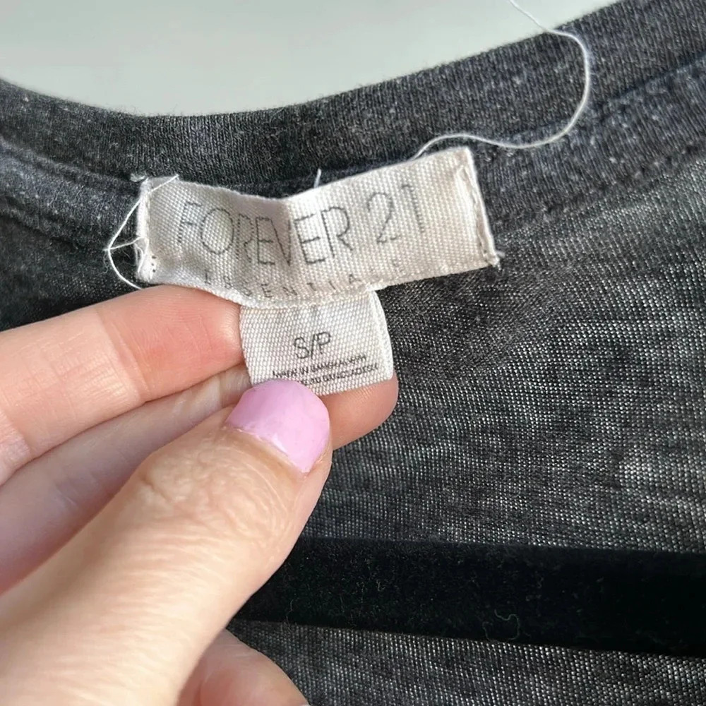 Forever 21 Basic Long Sleeve Gray Shirt | Long Sleeve Shirt | Gray Shirt - Picture 3 of 5